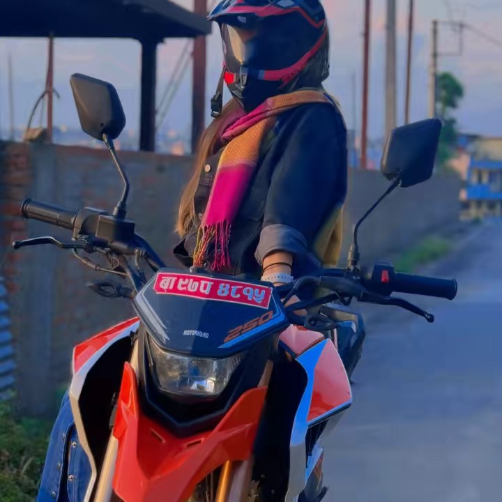 Lovelykhucc,👑🦋❤️