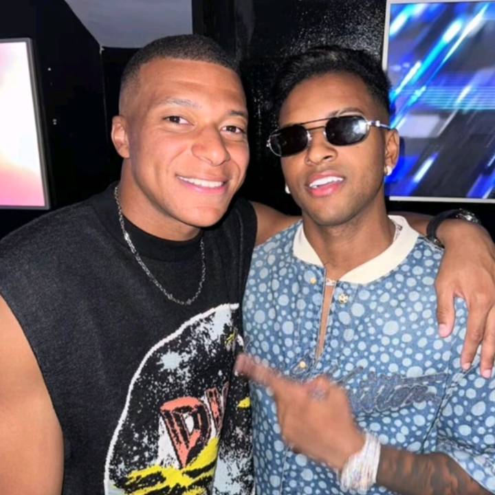 ℭ𝔥𝔞𝔯𝔞𝔣