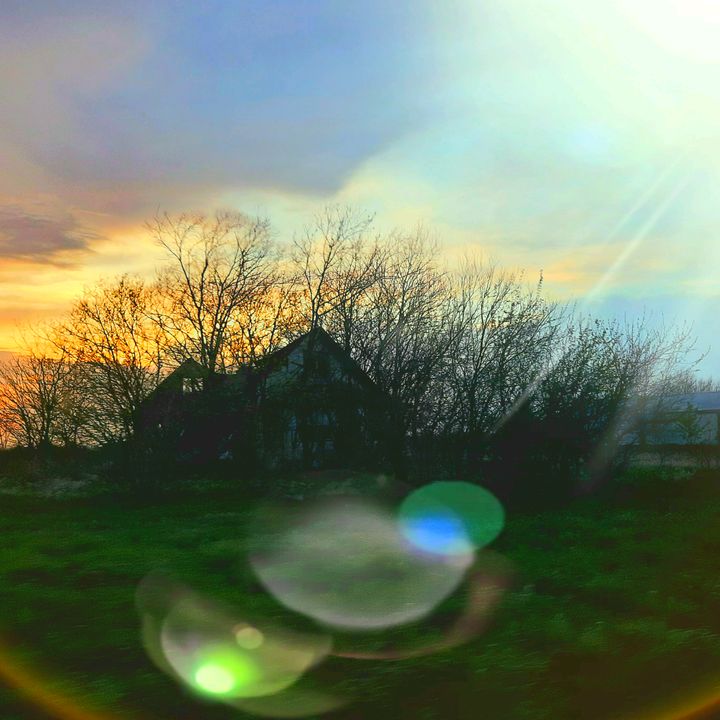 Dat_guy420ish go follow twitch