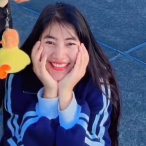 🦋 ဖြိုး 🦋🇲🇲🇯🇵