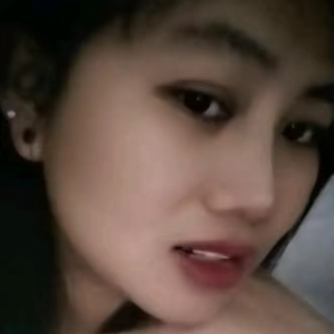 🐼 K T 🐼ရစ်စိန် (အိမ်ပြေး)