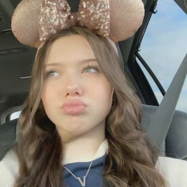 ─ 𝐂ᥣᥲһ 🫧🎀