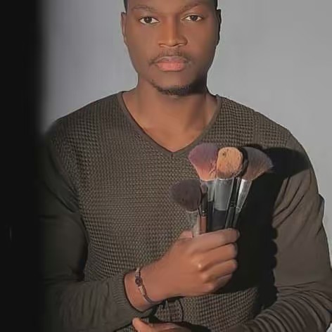 Alfredo John Artist Makeup💄