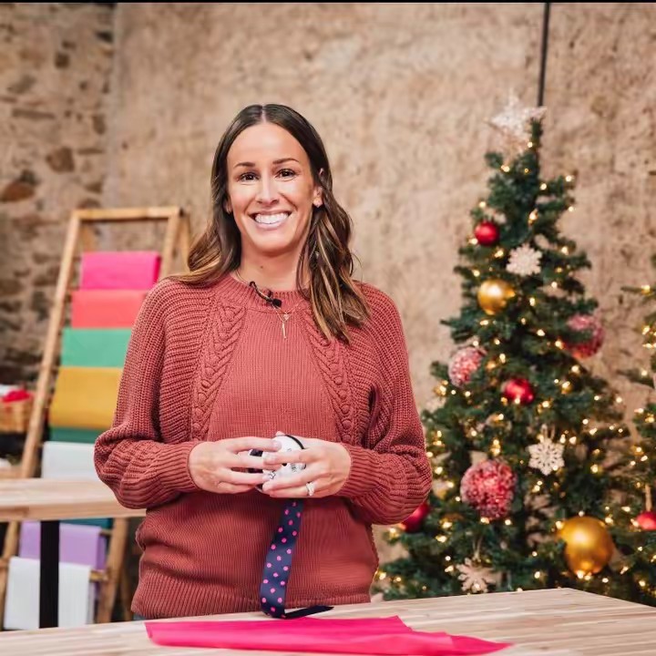 Tracie Garrett | Gift Wrapper