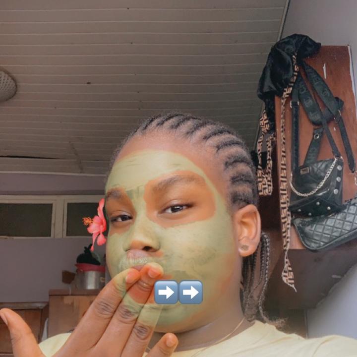 Essie❤️❤️😇