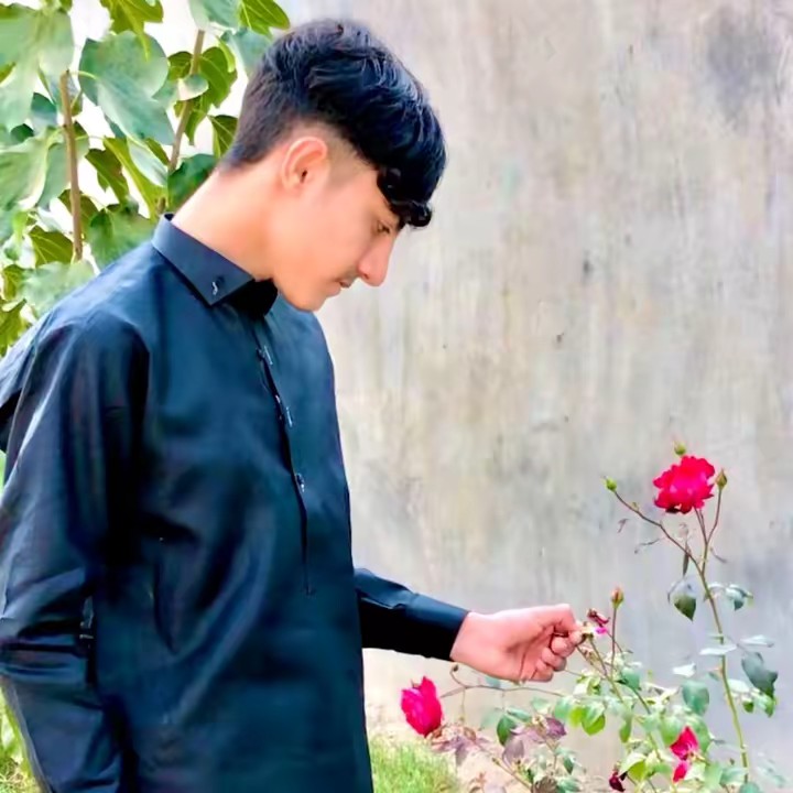 👑 𝐉𝐀𝐕𝐄𝐄𝐃 𝐊𝐇𝐀𝐍 👑