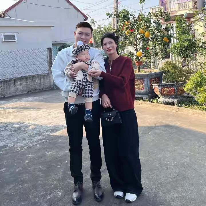 Ngọc Ánh - mẹ Tin