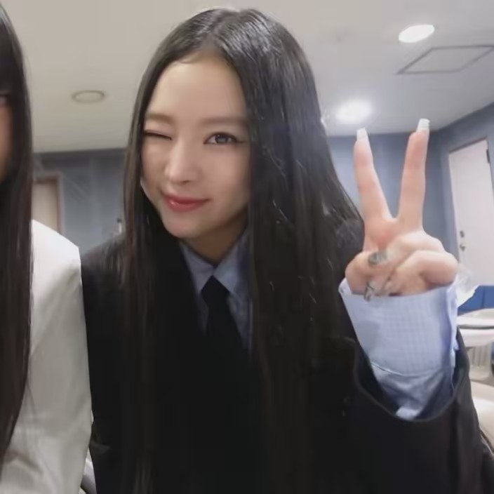 ₊˚⋆☁️ Kαƚ ⩩ ˚˳⊹