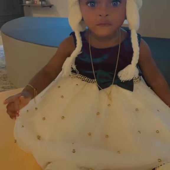 Manmi Nayla and smarty