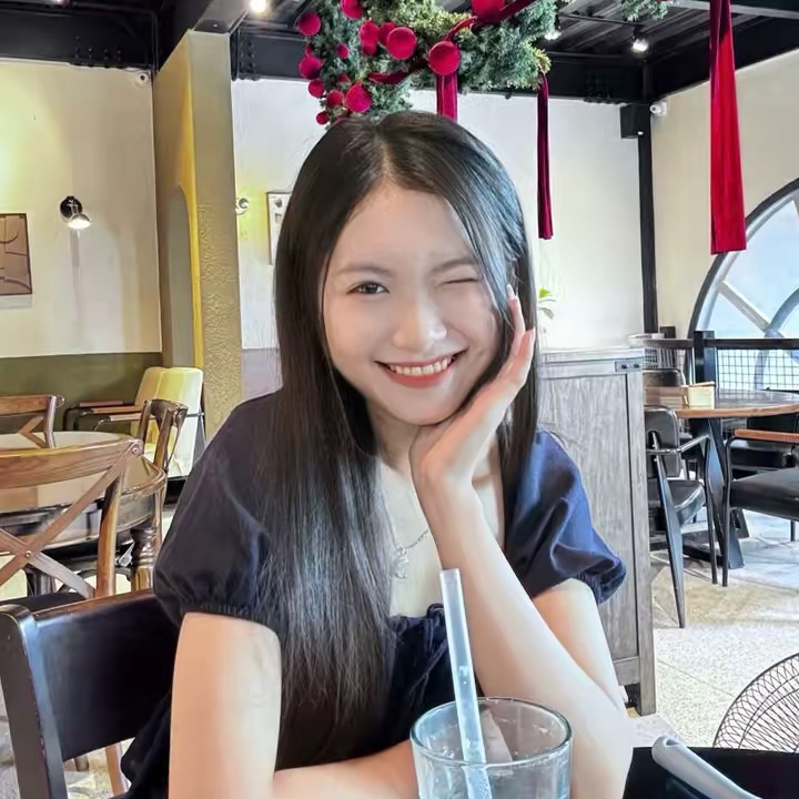 Hướng ngoại trầm tính:))