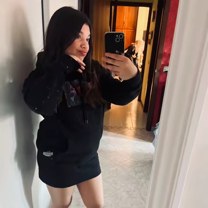 𝓰 𝓲 𝓪 𝓭 𝓲 𝓷 𝓪