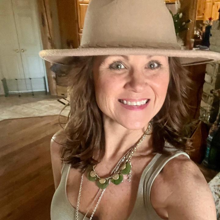 🎀 CHRISTINA DAVIS ARTIST 🎀