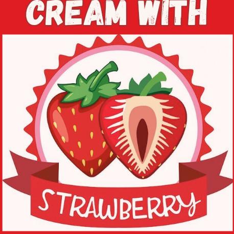 cream with strawberry🍓🥛