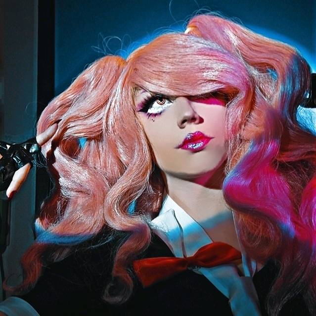 If u know me, leave, like now