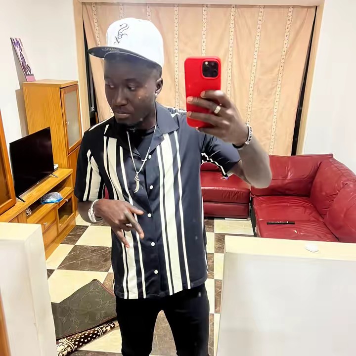 MARA GUEYE GOLDNE BOY