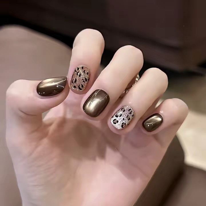 เล็บสวยๆสไตล์