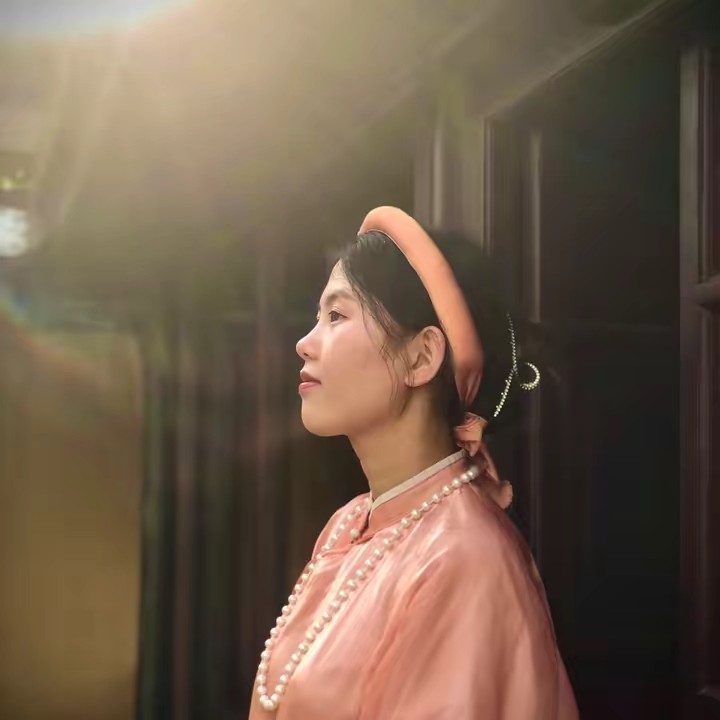 Chân mèo chưa mỏi 🐾