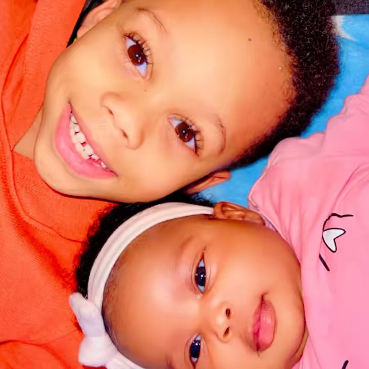 La Maman de Alexandre et Astou