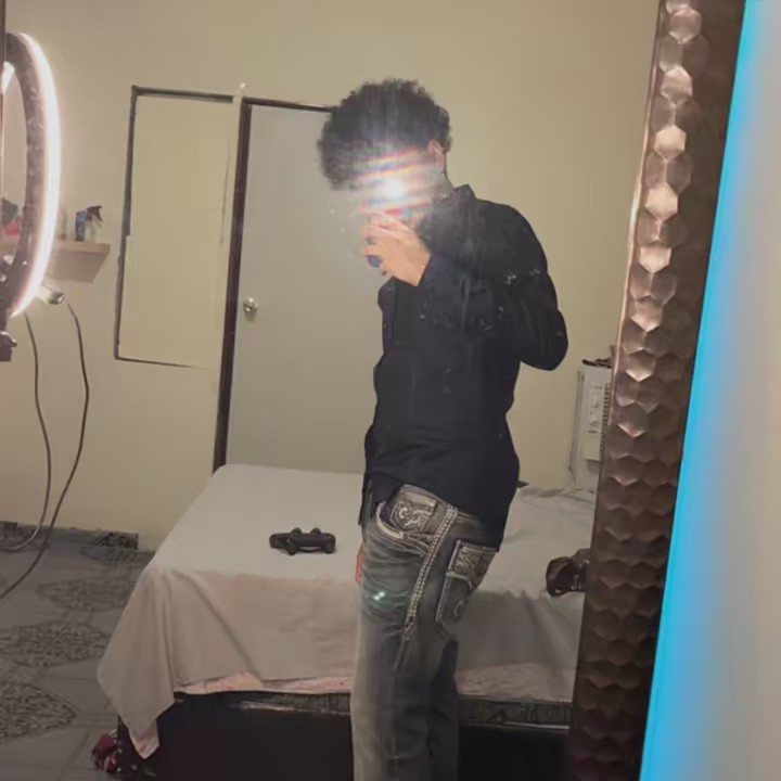 El chino 🧑🏾‍🦱