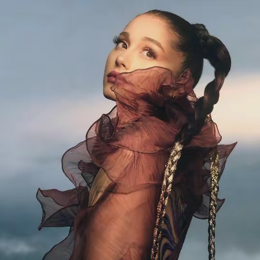 🦋𝕐𝕒𝕞𝕚_𝔸𝕣𝕚𝕢𝕦𝕖𝕖𝕟🦋