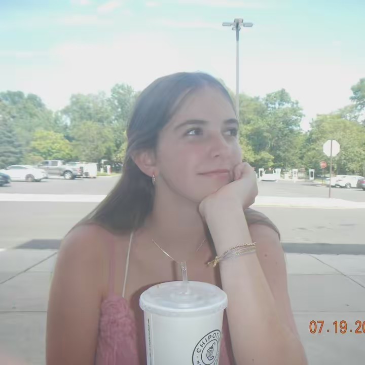 EMMY🍓🛍️🫐🤍