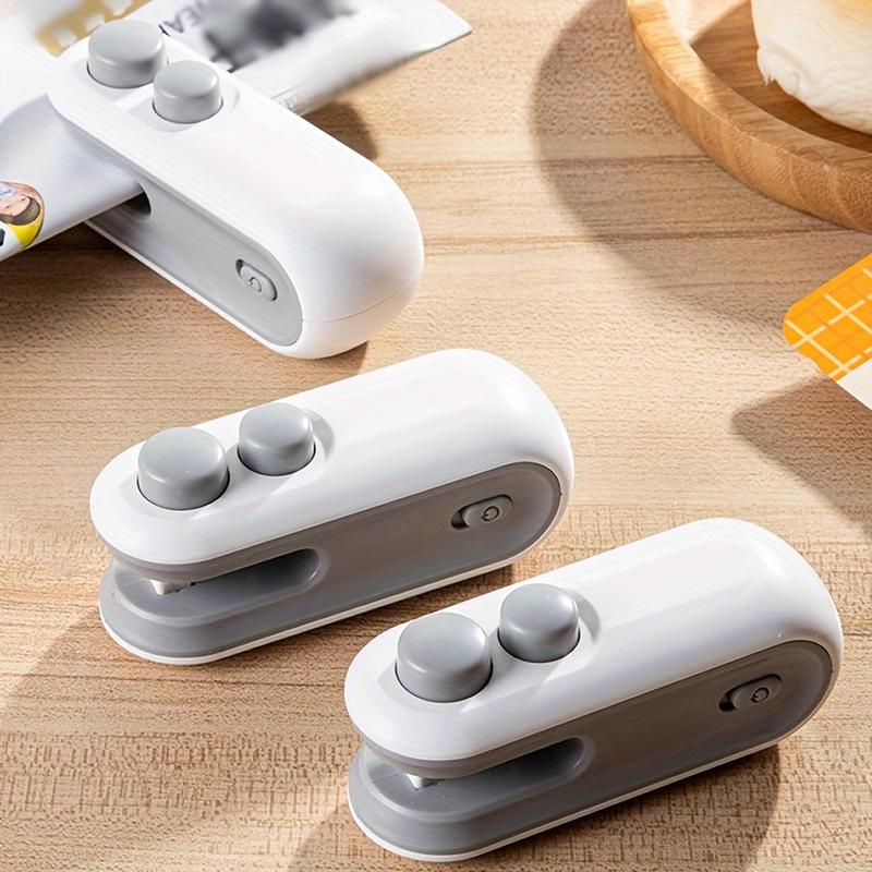 2 in 1 Mini Sealing & Cutting Machine, Portable Usb Rechargeable Snack Sealing Machine, Handheld Heat Sealing Device for Snack & Food Storage Plastic Sealer, Vacuum Sealer Machine
