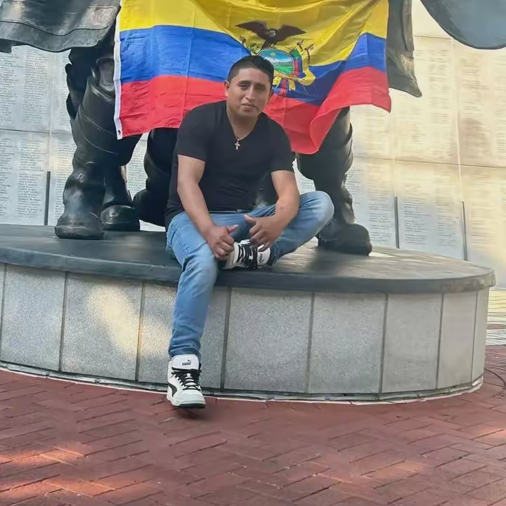 🇪🇨ℭ𝔥𝔦𝔠𝔬 𝔣𝔦𝔢𝔩 593🧢