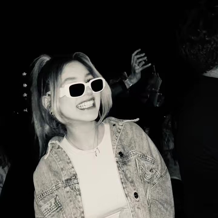 !•,'#yrzzalli (Hugo's lvr💘)