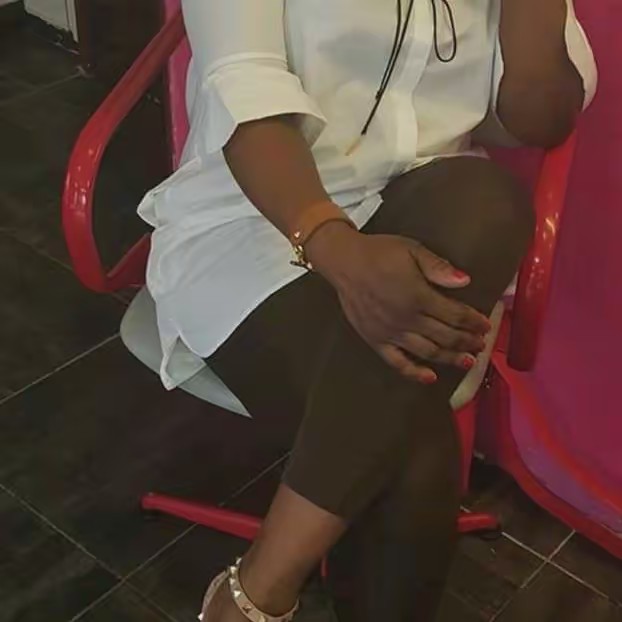 Mhilla Mbilla Blanche