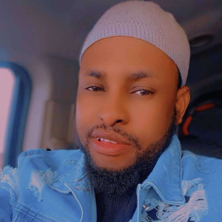 Hæřėď äķã Bľüē