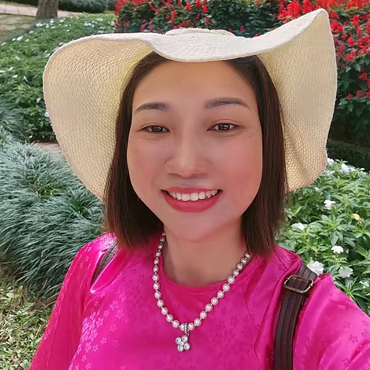 Cô Phương dễ thương