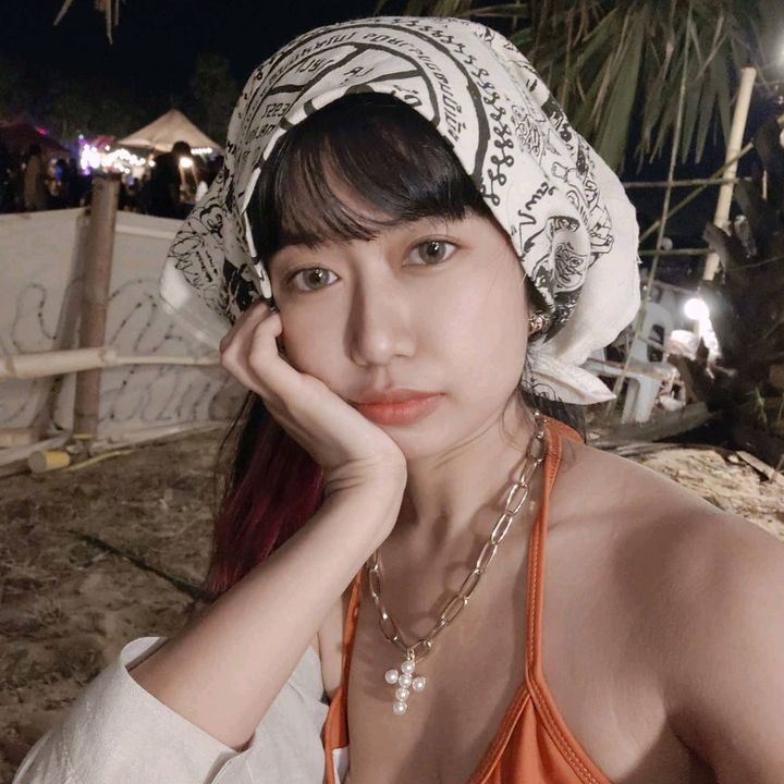 𝙏𝙤𝙚𝙮𝙇𝙤𝙢𝙤