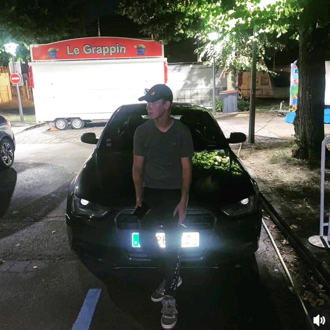 🐧👮  𝐣𝓔Ｕ𝔫ⓔ Ƥ𝔞∂𝓐ωａ𝐧  ඏ🐳