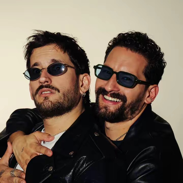 Ricky y Mau