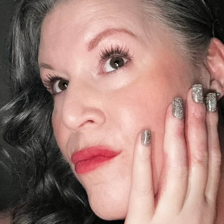 @Littlepinkyleigh (Miranda)