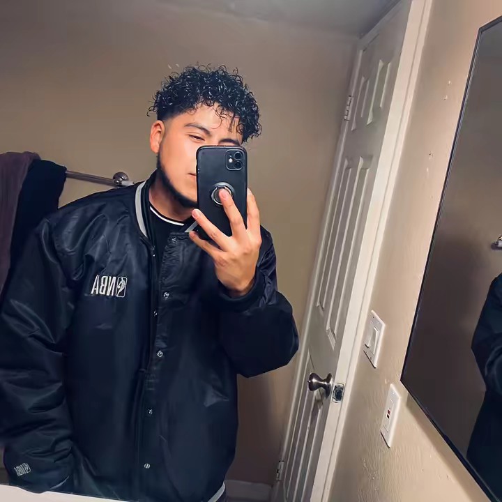 Chávez🧔🏻‍♂️🍀