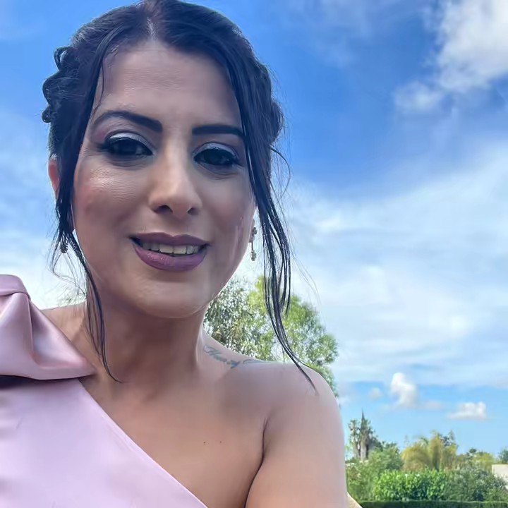 Nia Vazquez Tremi942