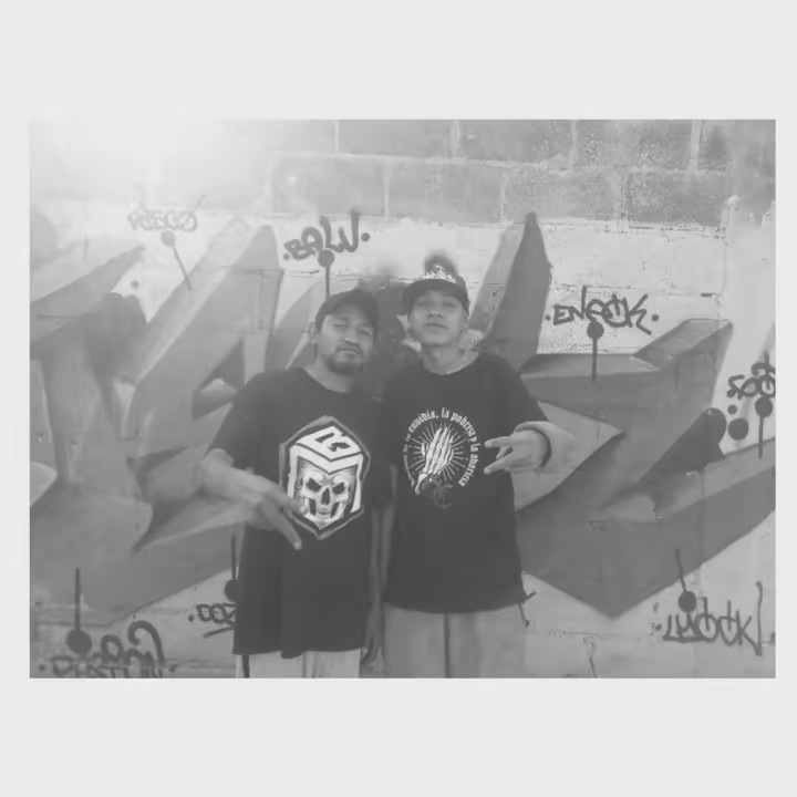 LOS LOCOS DEL CALLEJÓN