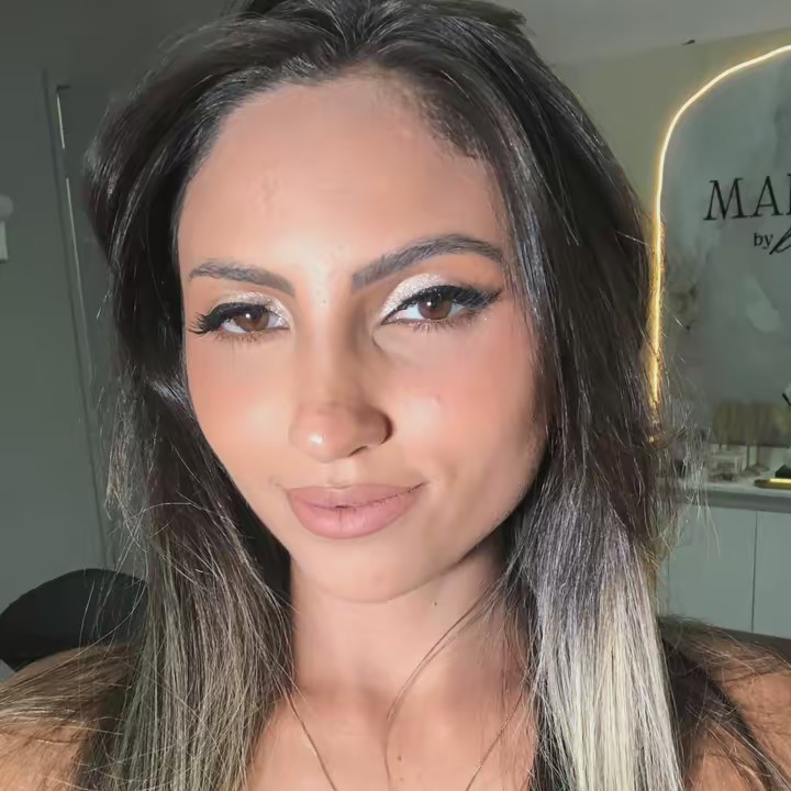 Erika / Mamãe da Luna 🌙