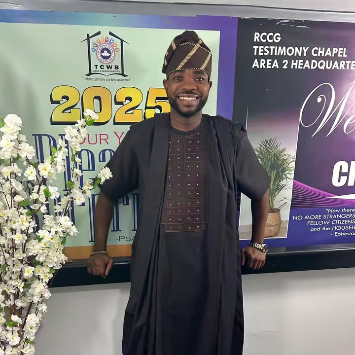 Elliot Lawal 🇳🇬🇬🇧