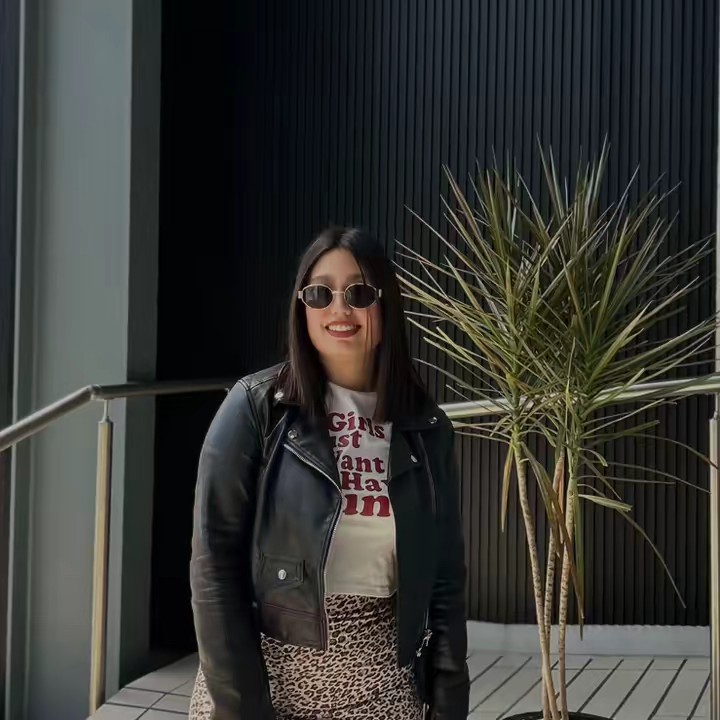 vannesa garza ☆⋆.ೃ࿔*:･