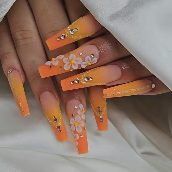 yanila_nails_forQuens