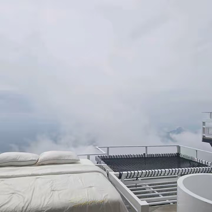 สุชาดา ภูทับเบิก