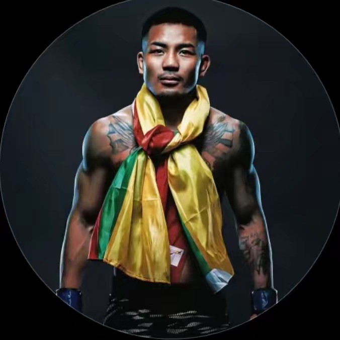 🥚ဥ🥚Van fan(2.4M)🥊