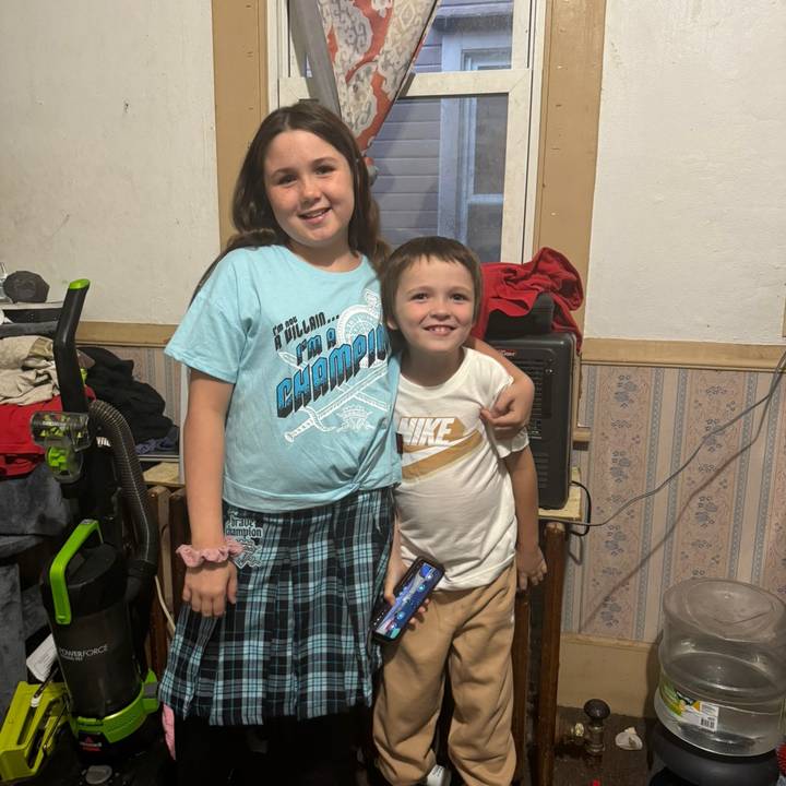 Vicki fam red2wolves