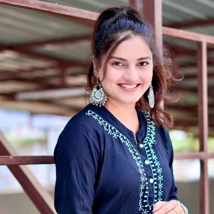 🥀🌷 SAMEENA🥀🌷💐