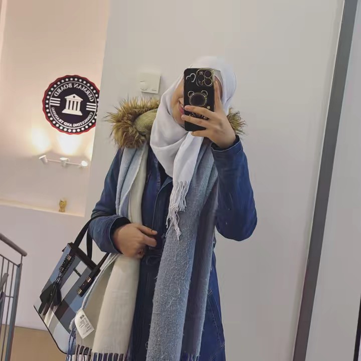 Fariha_Homs🇩🇪💚