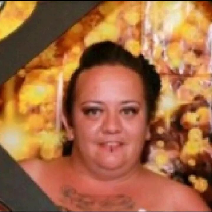 Teri eats crackkkkkkkkkkkkk