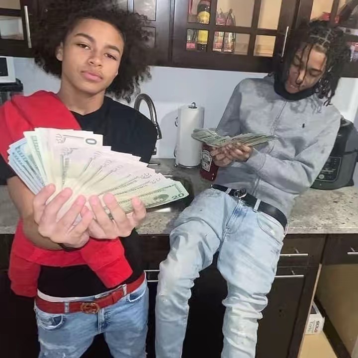 E4N🕊️🕊️🕊️