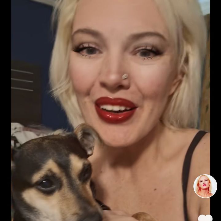 We support hippie harlee❤️🙏